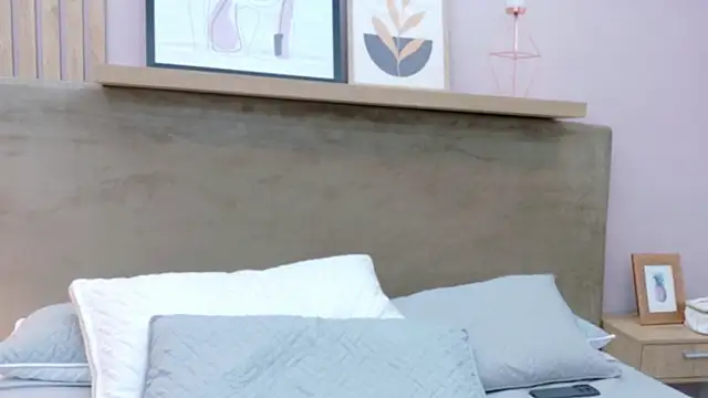 luna roja25 online show from October 7, 11:09 pm