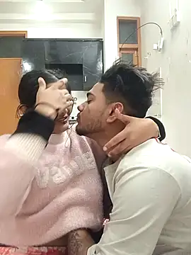 romantic couple1 online show from December 19, 1:10 am