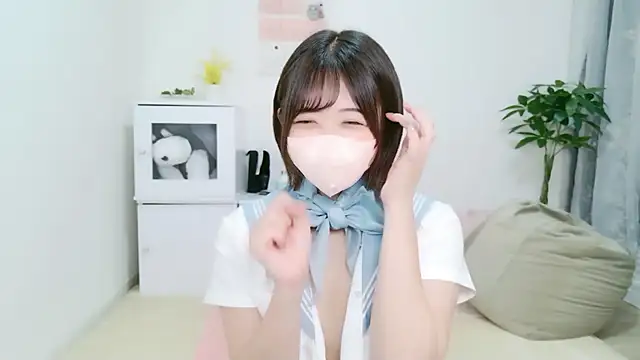 Hinata Sun online show from September 12, 10:35 am