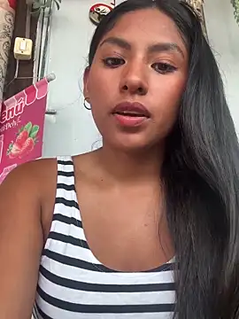 BrunetteBliss69 online show from February 18, 9:14 pm