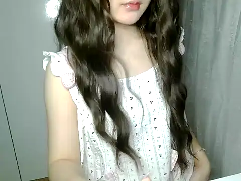 Annabelle-e online show from July 19, 8:55 pm