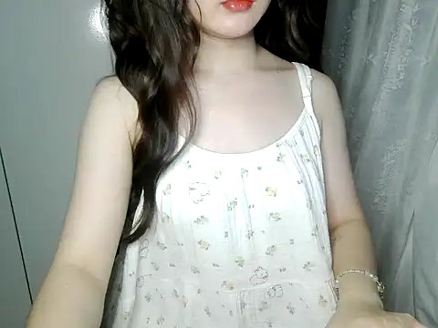 Annabelle-e online show from June 18, 6:46 pm
