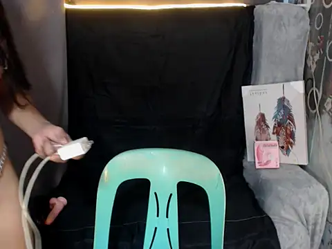 SerenityFoxx online show from November 6, 7:42 pm