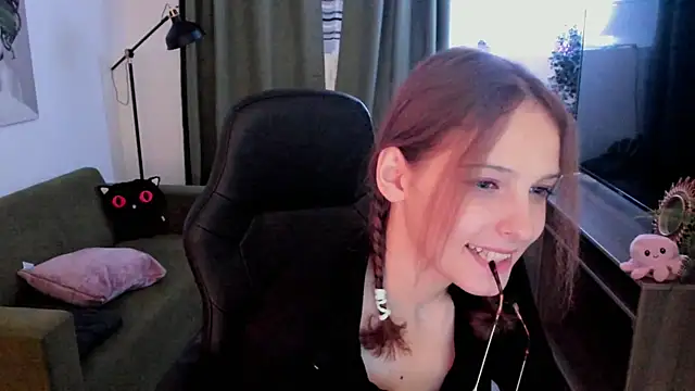 Snapshot of JenniferKiim chatting on October 15, 2:08 pm JenniferKiim online show from October 15, 2:08 pm