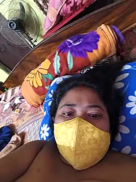 Smile-quien online show from April 11, 9:40 pm