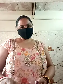 Rakhi sawant143 online show from November 28, 3:09 am