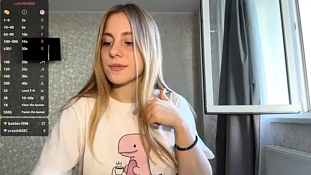 DreamyOlivia online show from September 19, 2:27 pm