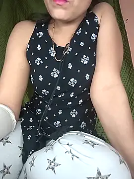 Hott Archana online show from November 18, 6:09 pm