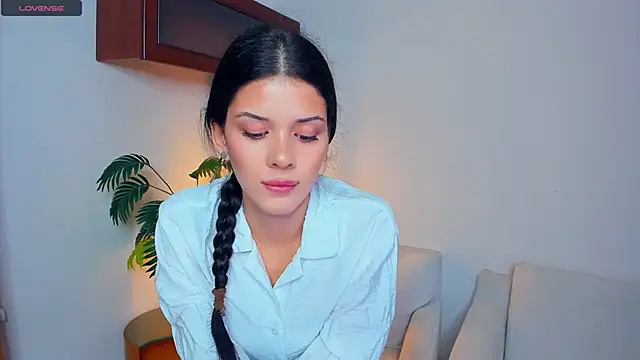 JoCauterucci online show from October 7, 7:02 am