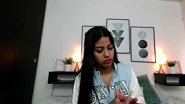 Snapshot of Rodriguez_Gabi chatting on September 9, 1:33 pm Rodriguez Gabi online show from September 9, 1:33 pm