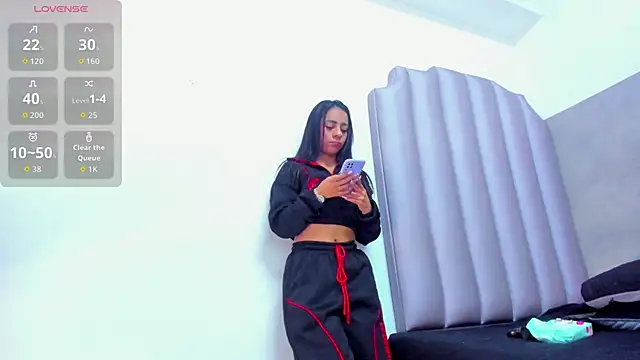 honny 23 online show from February 21, 7:47 pm