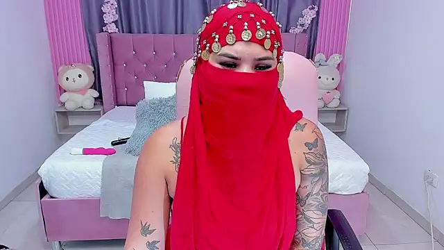 Nayla-Mouna online show from September 19, 7:57 pm