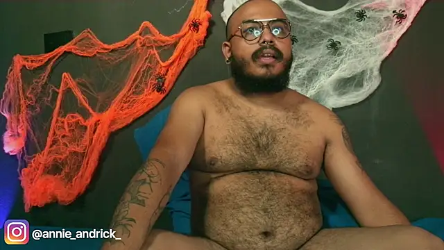  leda swan  online show from October 25, 2:46 pm