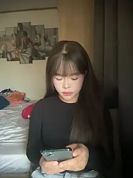 SarahBeii online show from November 27, 3:31 am