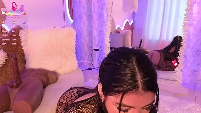 jade bonett online show from December 1, 12:19 pm