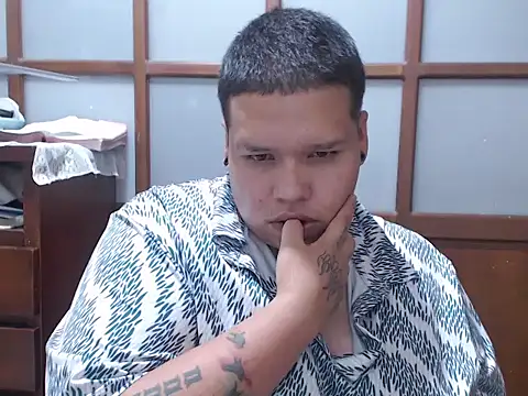 Yulian bigclit7 online show from April 20, 3:20 am