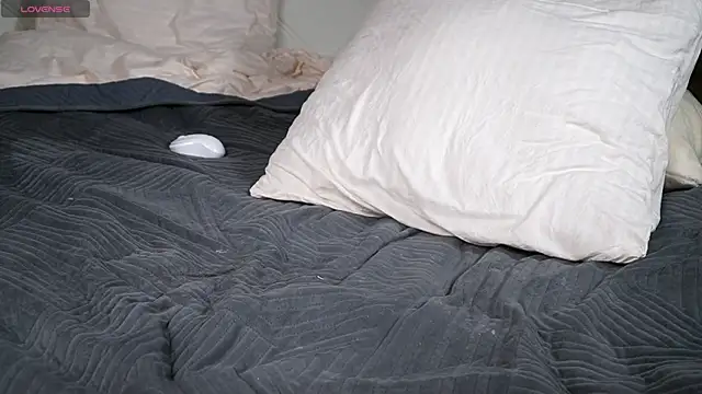 KaeliaScorch online show from January 5, 5:27 pm