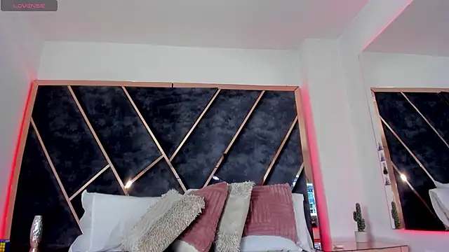 SusanaHenao online show from January 12, 5:18 pm