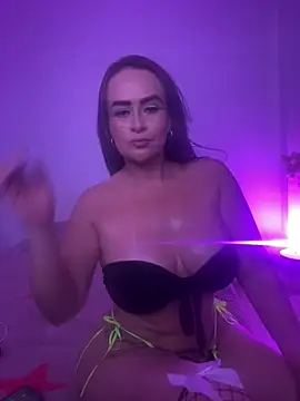 kattywil online show from February 13, 6:15 am