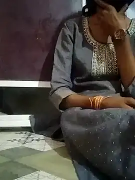 Idhika Handoo online show from September 8, 5:23 pm