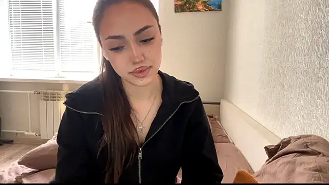 Leaf Unto online show from November 12, 11:30 am