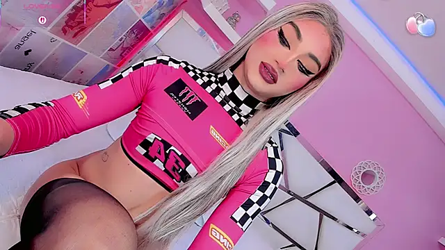 Miacuteee online show from January 16, 9:11 pm