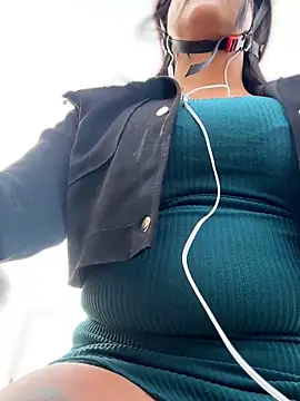 -Mia1 online show from April 18, 12:18 pm