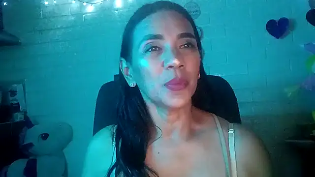 MiiaVelasquez online show from March 4, 4:52 am