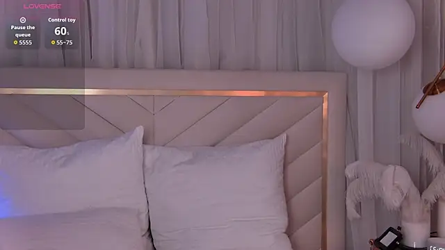 RemyLoon online show from December 21, 3:38 pm