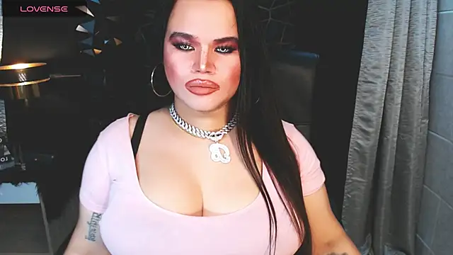 Snapshot of xHugeHarleySelfsuckerx chatting on October 18, 7:44 am xHugeHarleySelfsuckerx online show from October 18, 7:44 am