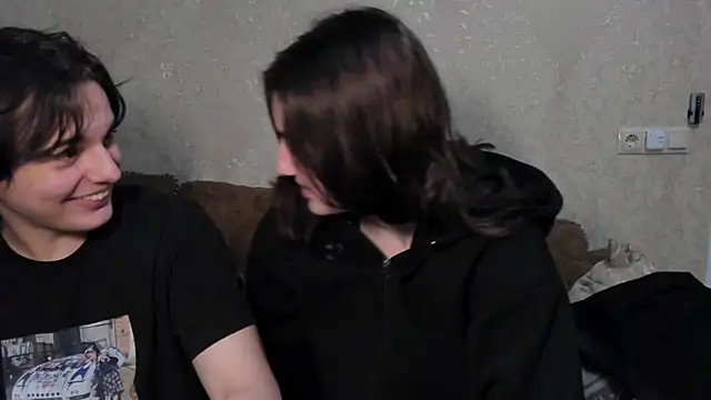 muuur fam online show from October 12, 10:23 pm