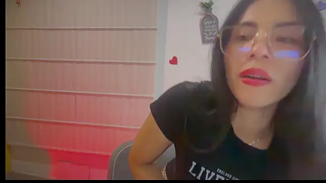 sasha jonne online show from March 31, 4:12 am