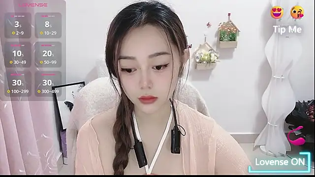 Abb-qiaoyi online show from October 30, 9:05 pm