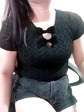 Onni 19 online show from October 18, 3:15 pm