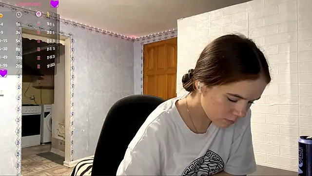 Lia rise online show from November 14, 3:12 pm