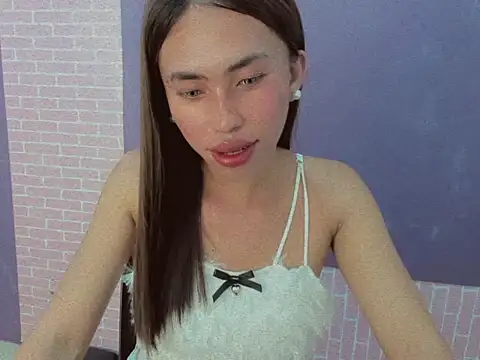 secretmiller  online show from November 30, 3:27 pm