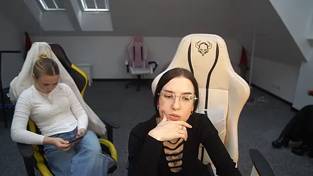  Lili 054 online show from September 16, 10:12 am