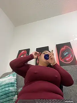 SafiroFer online show from October 27, 9:09 pm