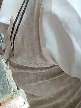 Phuong xxx online show from March 5, 9:49 am