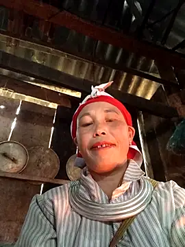 me-cute online show from November 16, 2:13 am