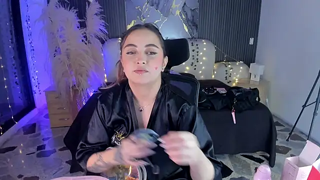 SarahCastro1  online show from February 6, 4:38 am