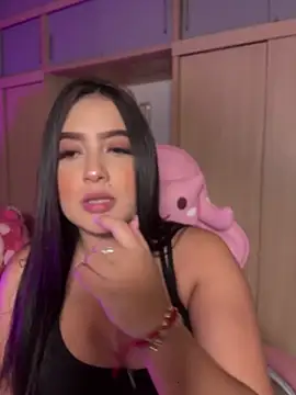 Emiily Moore1 online show from March 12, 12:02 am