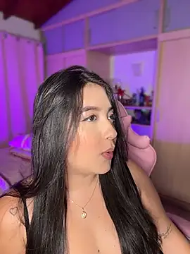 Emiily Moore1 online show from July 22, 11:06 pm
