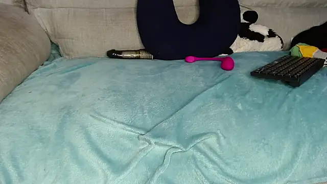 Raycatt1 online show from September 27, 8:27 pm