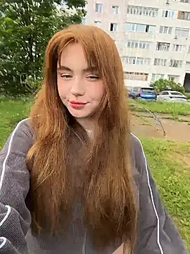 LunaMillie online show from June 1, 10:28 am