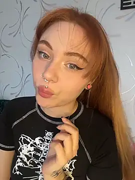 LunaMillie online show from March 16, 11:36 am