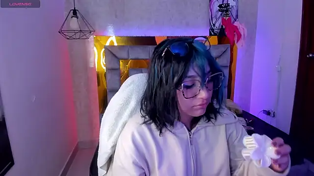 sophiievv online show from February 24, 11:25 pm