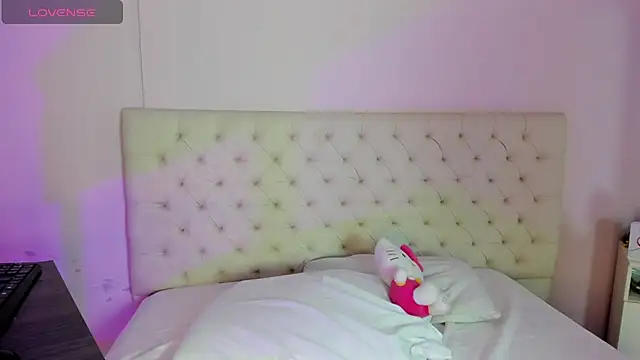 kiity horny  online show from February 24, 12:48 pm