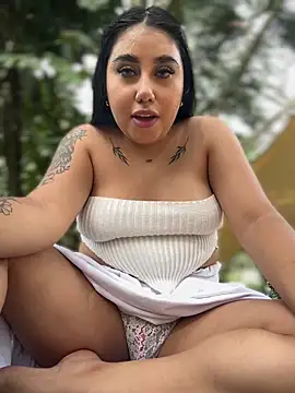 Sophie Dreamss online show from October 29, 8:00 pm