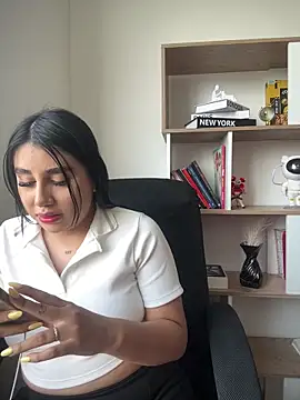 Sophie Dreamss online show from February 21, 8:09 pm